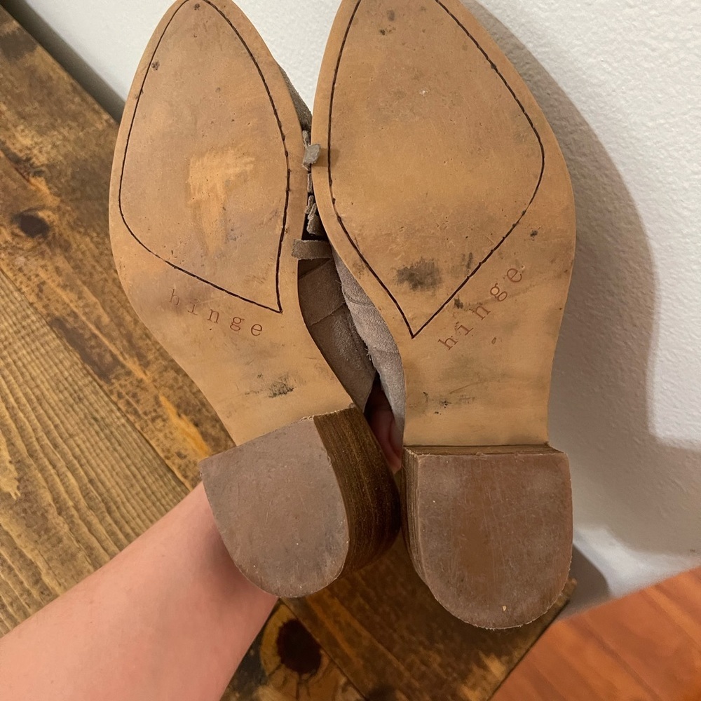 Hinge Rally Suede Mules - Picture 8 of 9